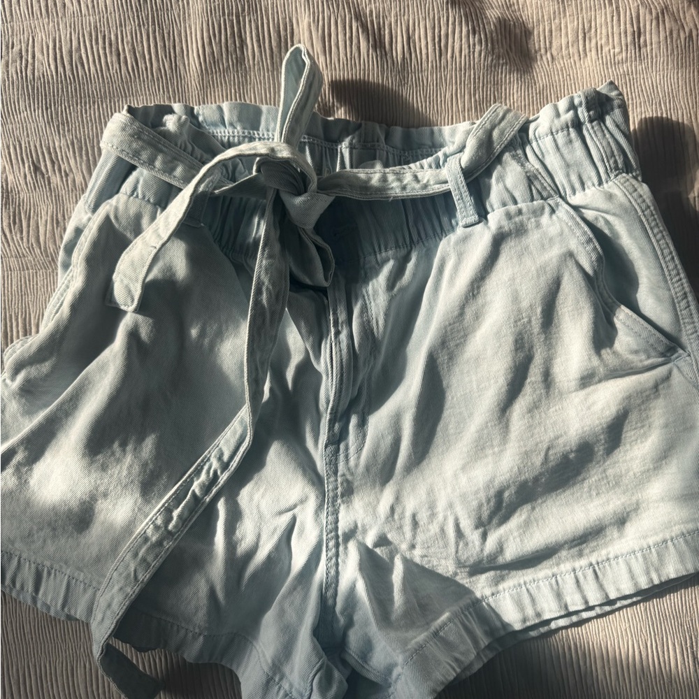 American Eagle Outfitters Mom Shorts - Picture 2 of 6